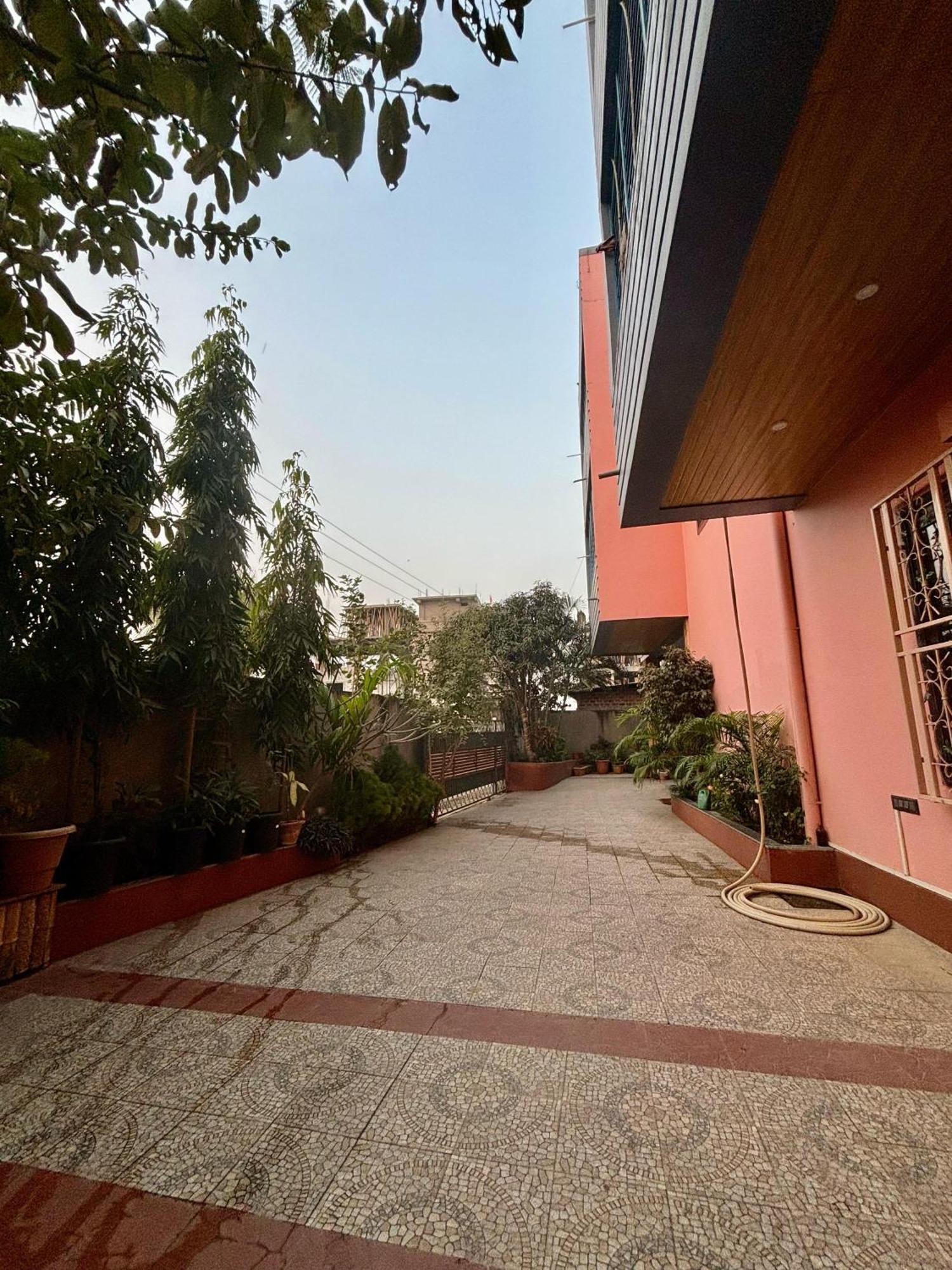 Krishna Shree Guest House Guwahati Exterior foto